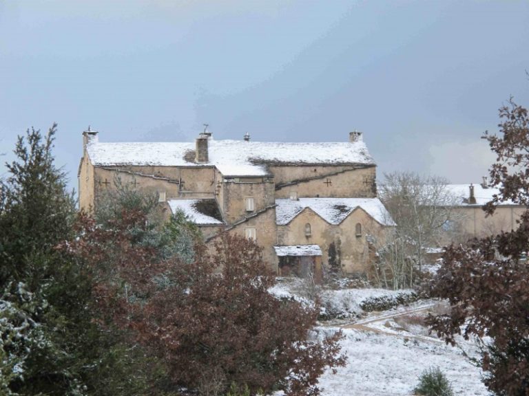 Le couvent sous la neige